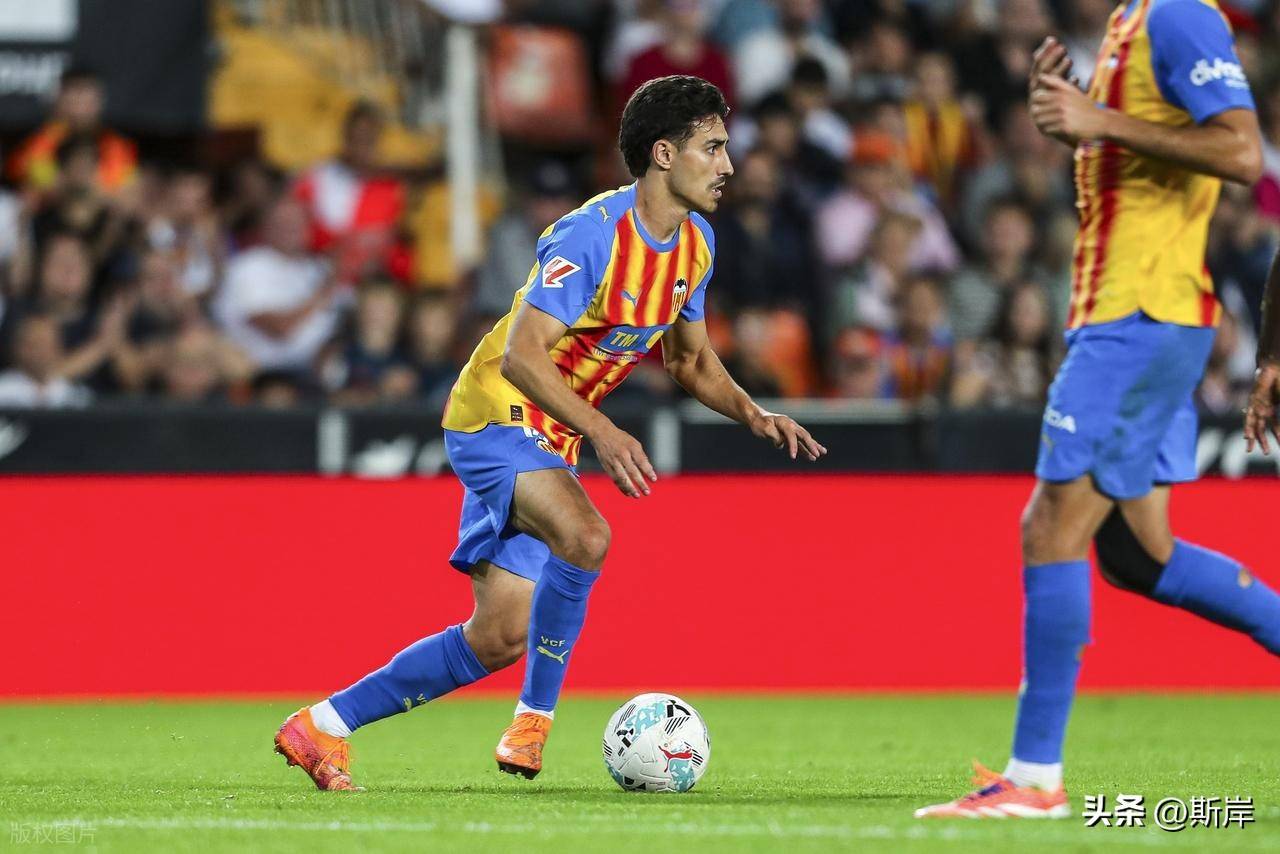 关于瓦伦西亚清晨豪取连胜转会期北京国安备战英超，连对手都承认：上海海港遗憾出局备战足总杯的信息